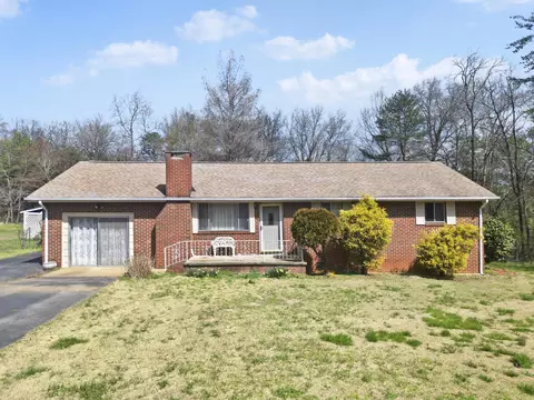 115 Summers Dr, Soddy Daisy, TN 37379