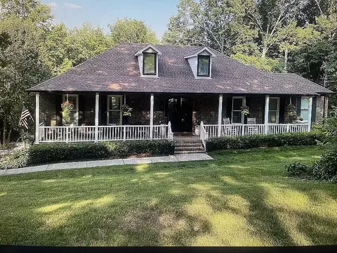 105 Foxwood Ln SW, Franklin, TN 37069