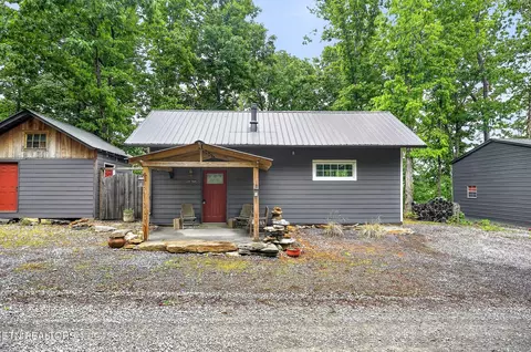 853 Rock Springs Rd, Celina, TN 38551