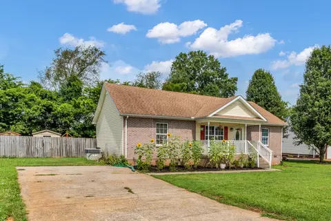 104 Buena Vista Dr, Portland, TN 37148
