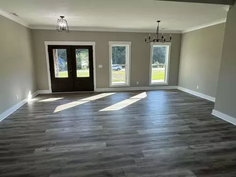 Living - 65 Hullender Rd, Ringgold, GA 30736 photo 3 of 4