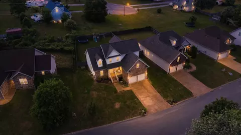 3992 Kristen St, Spring Hill, TN 37174