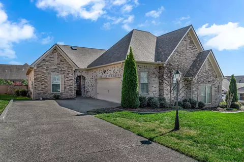 157 Cobbler Cir, Hendersonville, TN 37075
