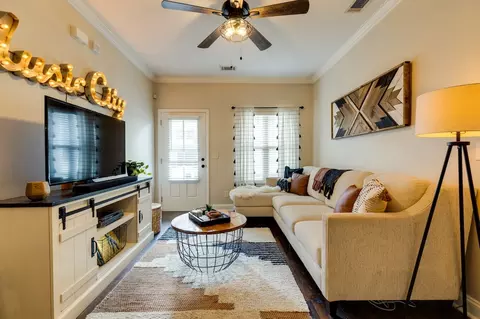 1122 Woodbury Falls Ct, Nashville, TN 37221