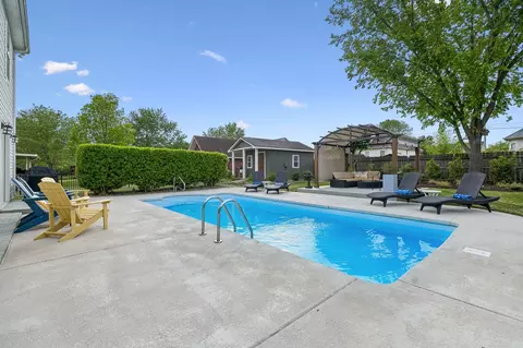 105 Hedge Ct, Smyrna, TN 37167