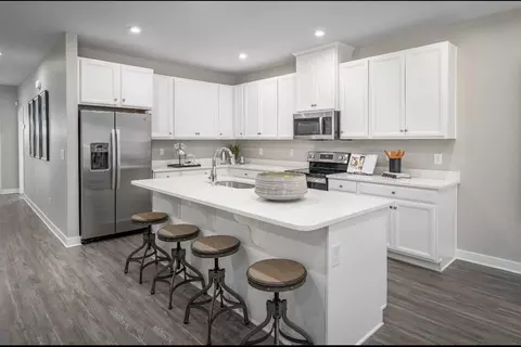 211 Pryor Dr, Gallatin, TN 37066