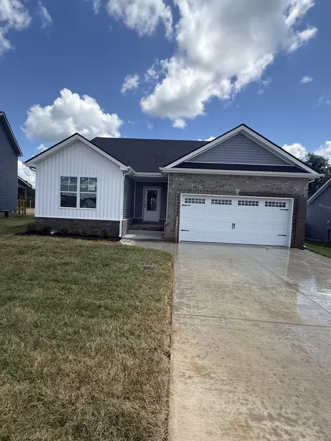 37 Echo Rdg, Oak Grove, KY 42262