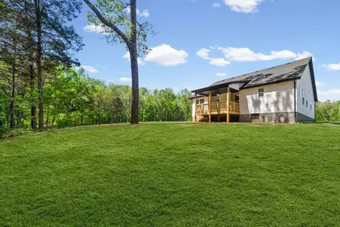 1598 Fredrick Dr, Clarksville, TN 37042