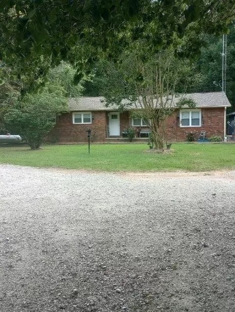 2867 Little Sulphur Creek Rd, Big Sandy, TN 38221