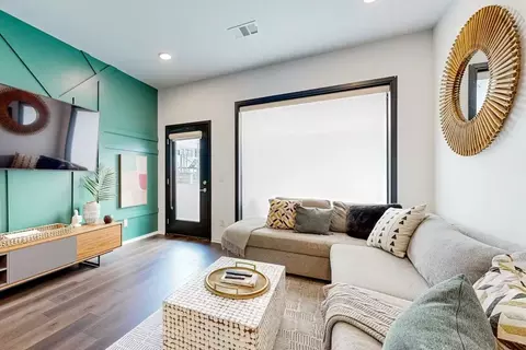 920 King Hollands Ave #114, Nashville, TN 37203