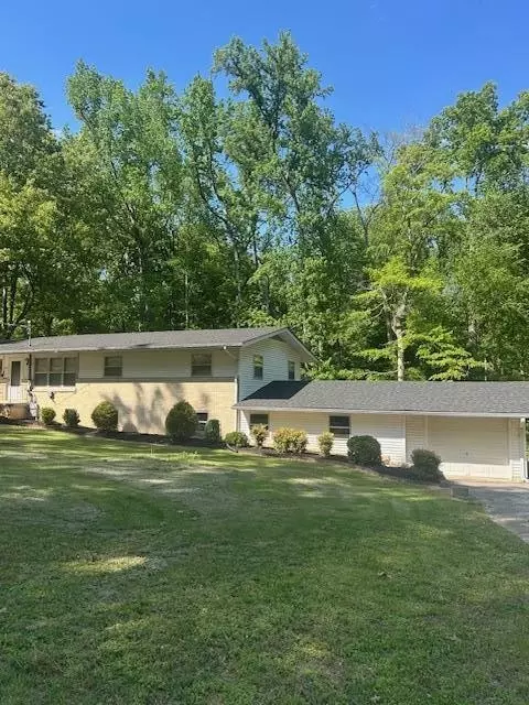 253 Woodland Acres Rd, Paris, TN 38242