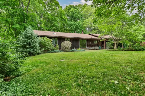 900 Gravel Ln, Adams, TN 37010