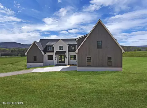 810 Whites Mill Rd, Maryville, TN 37803