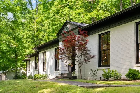 1904 Cromwell Dr, Nashville, TN 37215