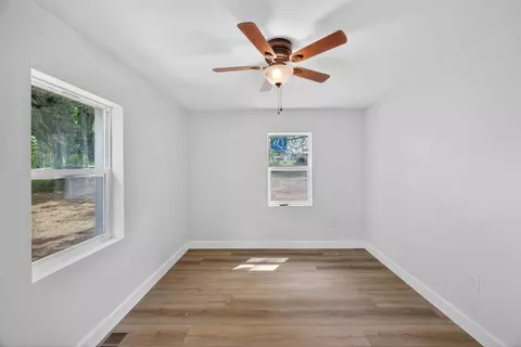 Bedroom - 408 3rd Ave N, Baxter, TN 38544 photo 1 of 6