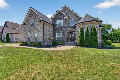 2918 Beaulah Dr, Murfreesboro, TN 37128