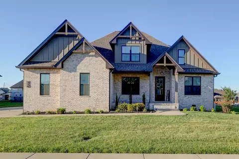 314 Clarabelle Ln, Clarksville, TN 37040