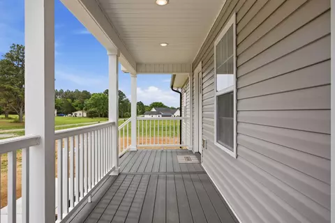 Exterior - 193 Rigling Rd, Loretto, TN 38469 photo 4 of 9