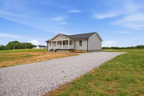 Exterior - 193 Rigling Rd, Loretto, TN 38469 photo 2 of 9