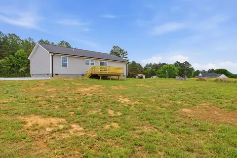 Exterior - 193 Rigling Rd, Loretto, TN 38469 photo 8 of 9