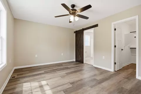Bedroom - 193 Rigling Rd, Loretto, TN 38469 photo 2 of 7