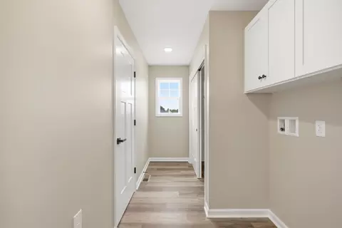 Entry Way - 193 Rigling Rd, Loretto, TN 38469 photo 1 of 1