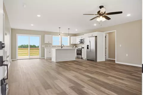 Living - 193 Rigling Rd, Loretto, TN 38469 photo 1 of 4
