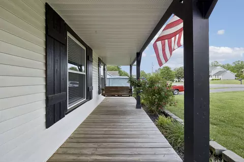 105 Hilco Dr, Lafayette, TN 37083
