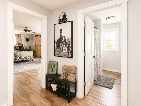 Entry Way - 2600 State Line Rd W, Hazel, KY 42049 photo 1 of 1
