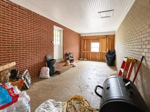 Exterior - 2600 State Line Rd W, Hazel, KY 42049 photo 3 of 20