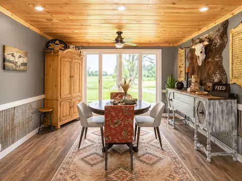Dining - 2600 State Line Rd W, Hazel, KY 42049 photo 2 of 5