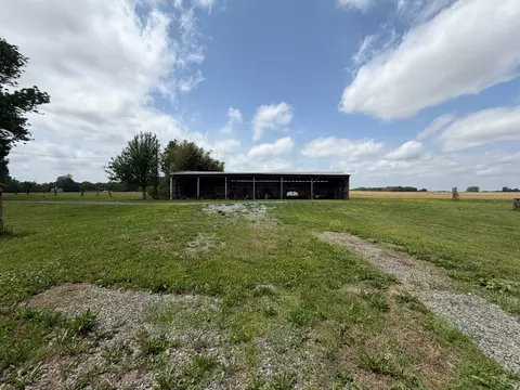Exterior - 2600 State Line Rd W, Hazel, KY 42049 photo 7 of 20