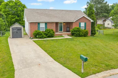 1051 Chucker Ct, Clarksville, TN 37042