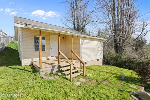 1703 Cecil Ave, Knoxville, TN 37917