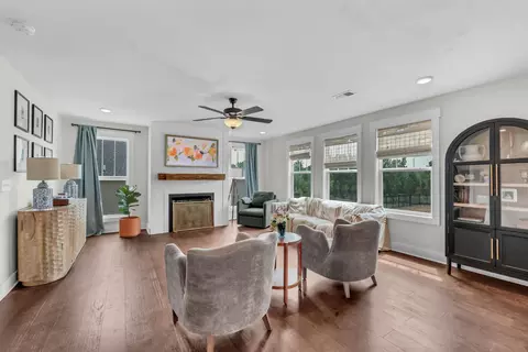 904 Frog Gip Pond Ct, Clarksville, TN 37043