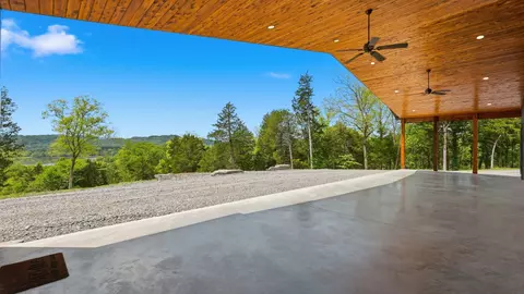 2699 Brooks Bend Ln, Gainesboro, TN 38562