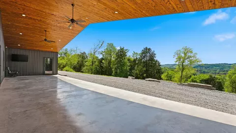 2699 Brooks Bend Ln, Gainesboro, TN 38562
