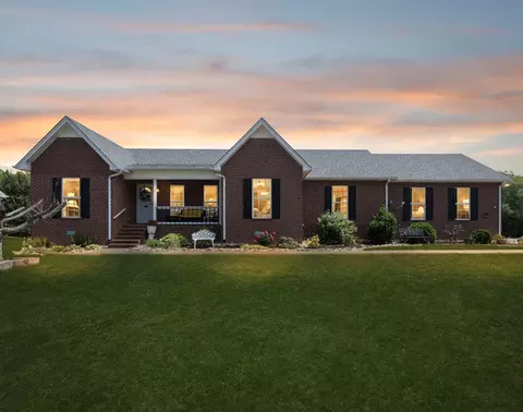 605 Meadowlark Dr, Shelbyville, TN 37160