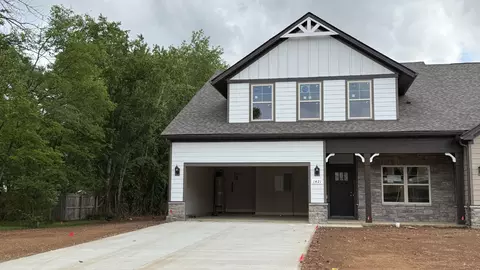 1421 Suzanne Dr, Murfreesboro, TN 37128
