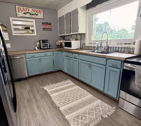 420 Calvert Ridge Rd, Westmoreland, TN 37186