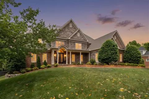 8218 Holly Rd, Brentwood, TN 37027