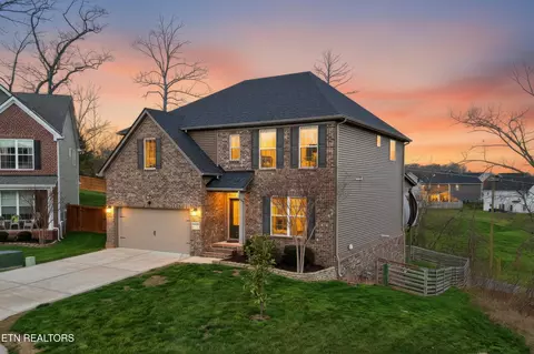 2663 Windjammer Ln, Knoxville, TN 37932