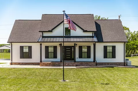 2311 Dobbins Pike, Portland, TN 37148