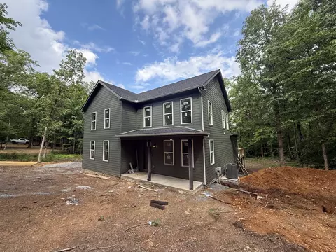 10022 Forest Ln, Bon Aqua, TN 37025