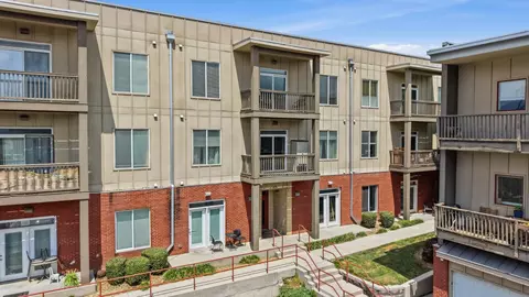 817 Flynn St #304, Chattanooga, TN 37403