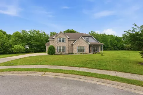 Exterior - 2004 Chapel Ct, Murfreesboro, TN 37128 photo 2 of 7