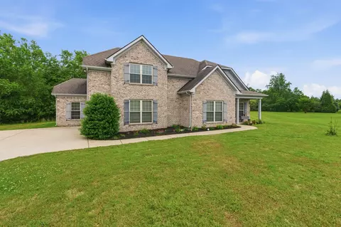Exterior - 2004 Chapel Ct, Murfreesboro, TN 37128 photo 6 of 7