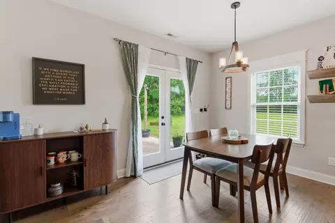 Dining - 2004 Chapel Ct, Murfreesboro, TN 37128 photo 1 of 1