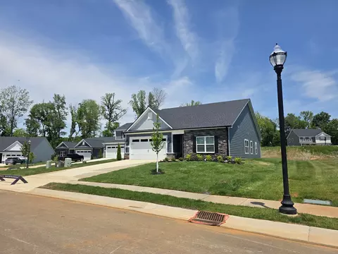 604 Silver Trce, White House, TN 37188
