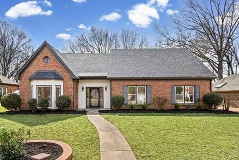6725 Kirby Trace Cv, Memphis, TN 38119
